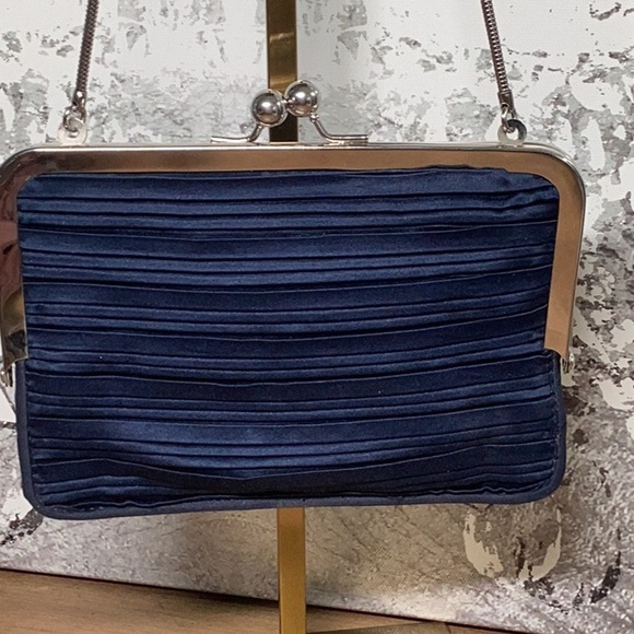 Blue Ruffled Fabric Clutch Bag - Picture 3 of 3